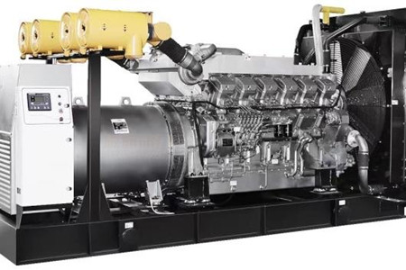 三菱發(fā)電機(jī)組油壓過低該如何處理？